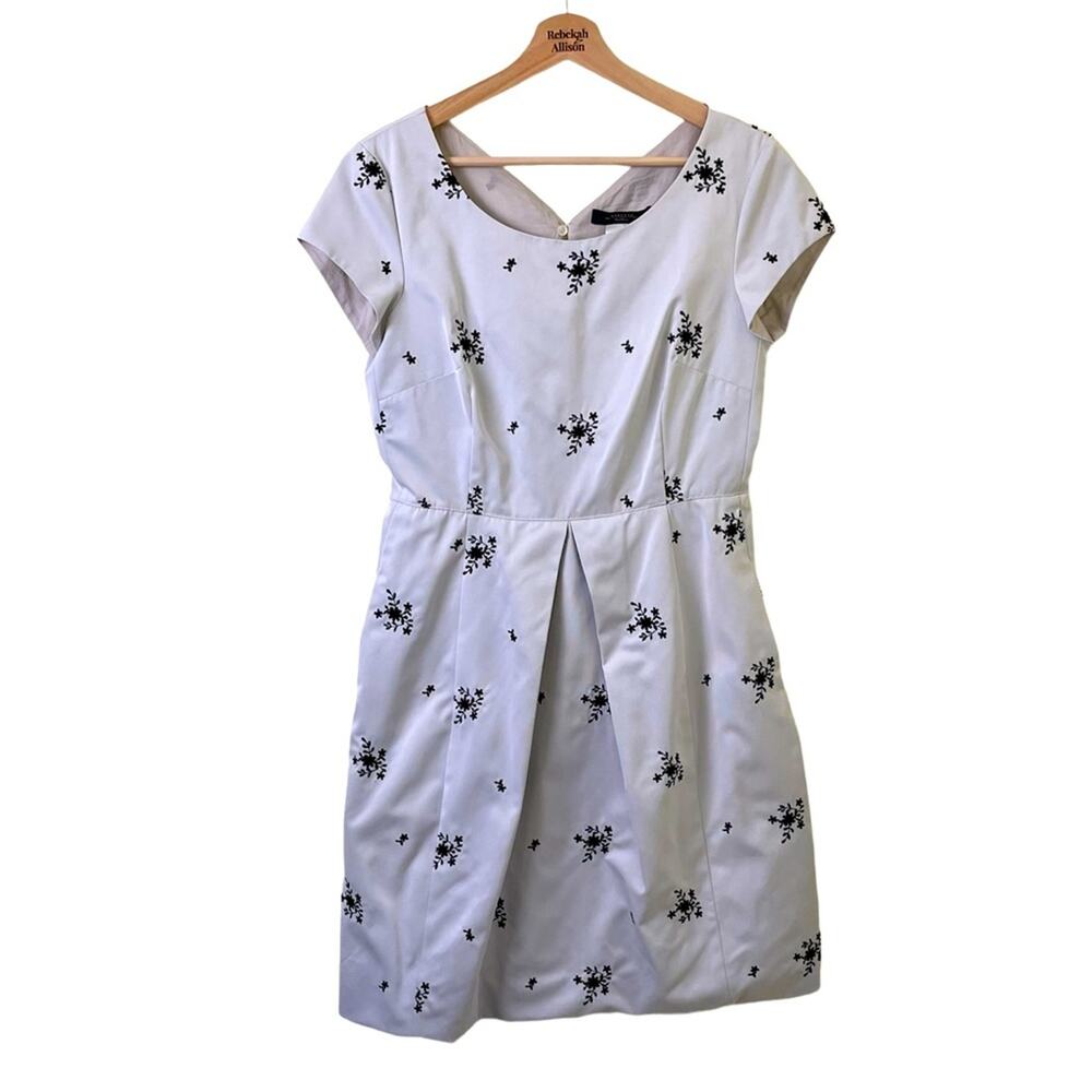MaxMara Weekend Floral Embroidered Dress in Black & White SZ 8